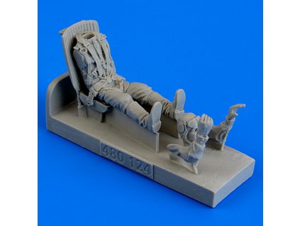 1/48 Russian Fighter Pilot with seat for Yak-3 / Yak-7 / Yak-9