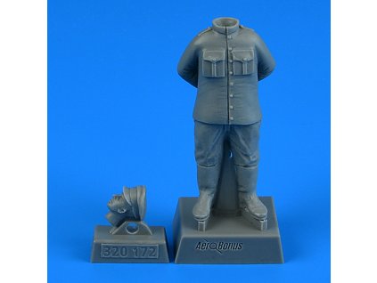 1/32 German or Austro-Hungarian WWI Pilot