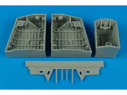 1/48 English Electric Canberra wheel bays