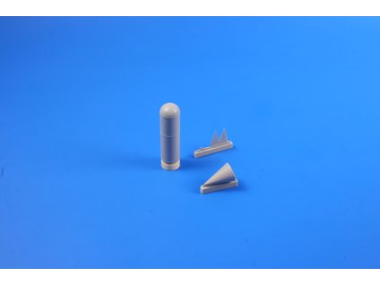 26909 1 48 wwii luftwaffe 900l drop tank 2 pc