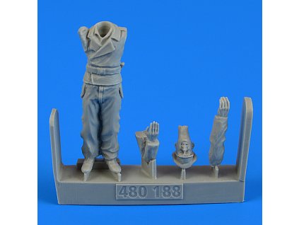 1/48 German WWII Tank crew - Commander