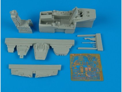 1/48 A-10A Thunderbolt II cockpit set - ITALERI