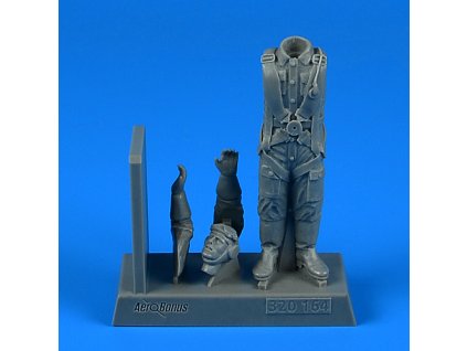 1/32 French Air Force WWII Pilot