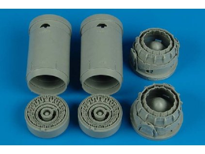 1/32 Panavia Tornado exhaust nozzles