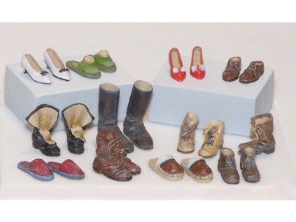 1/35 Shoes