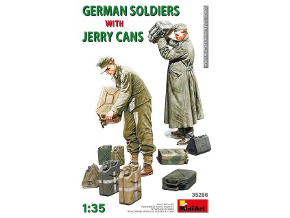 1/35 German Soldiers w/Jerry Cans