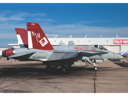 Academy 12520 - USMC F/A 18A+ VMFA-232 RED DEVILS (1:72)