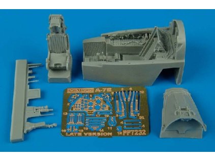 1/72 A-7E Corsair II cockpit set - (late version)
