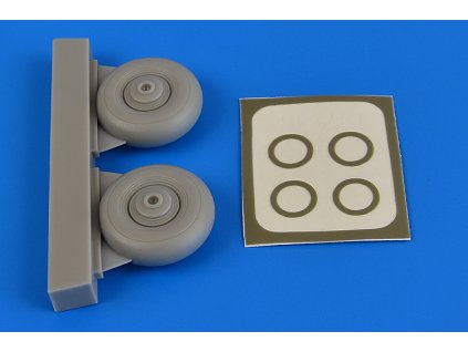 1/72 Beaufighter wheels & paint masks - AIRFIX