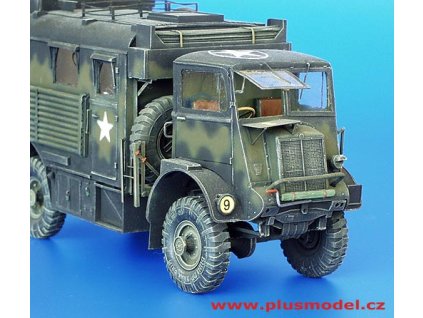 1/35 Bedford QL - driver's cabin
