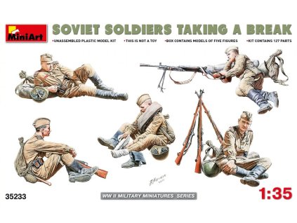 1/35 Soviet Soldiers Taking a Break