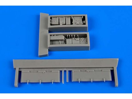 1/48 Panavia Tornado IDS electronic bay