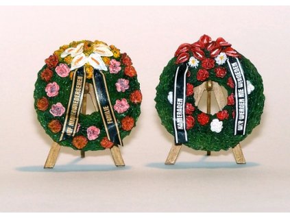 1/35 Funeral wreaths with easels