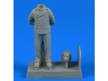 1/35 Kriegsmarine WWII Ceremony - Officer for German schnellboats, German Human Torpedoes, German mi