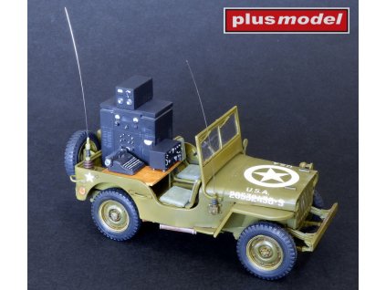 7754 1 35 jeep with radio equipment