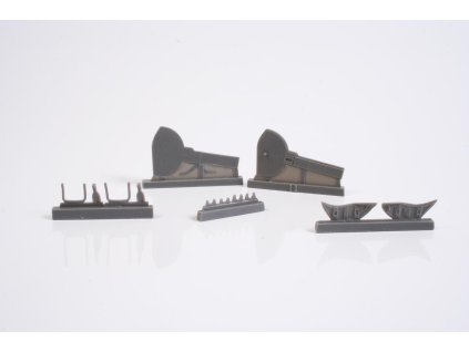 1/32 A6M5c Zero – Correction Undercarriage Doors S