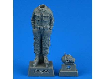 1/32 USAF Mechanic Korean War for x kit