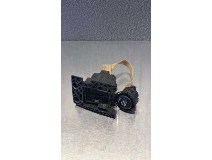 9916ba697efbedb649de51767e82a723