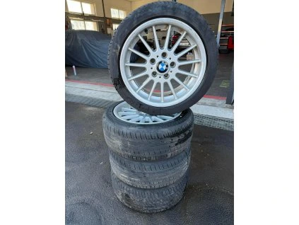 18fdff88546a470b3a98975d66f6bc51