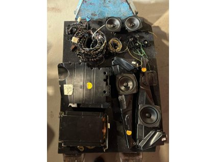 98570724 AA3E 4DA8 BCCC 20B2511A30C9