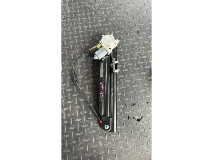 DEAD044D 1FFF 4136 AEB6 E06D0BACE21A