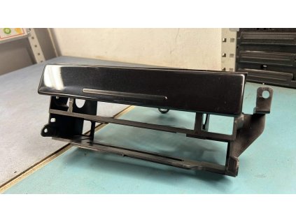 8EC3524C 028D 4FE9 B42A 6185B94E4A66