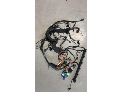 B8E77F3D 4A4C 4692 B416 0CB8D2894D73