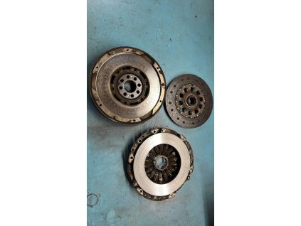 3F008613 DD5C 4769 B3AD E1C4E4FDC128