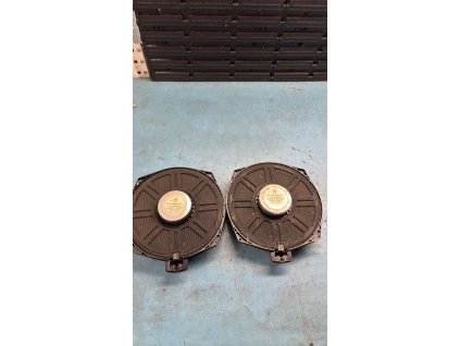 9F6F7921 2B3F 4C17 93B4 FB287BF5BBA1