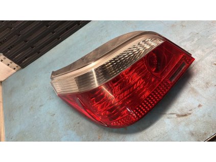 BF61A5E8 D83D 42E0 8493 A2B902FDA67B