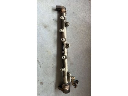 383D01F3 0185 459E 8F1E 20EE2E325FF2