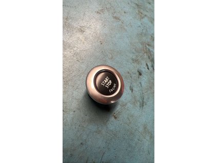 9DBC19FB 00DB 4595 B79B AECAB38E9EE8