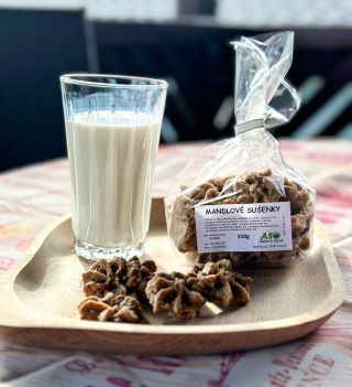 Mandlové sušenky 🍪 : • tyto sušenky jsou absolutně přírodní ✅ • jsou bezlepkové, bez laktózy ✅ • obsahují stejné množství...