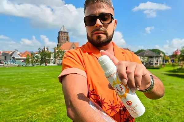 Tipy na léto: Ochrana pokožky před sluncem nejen opalovacími přípravky