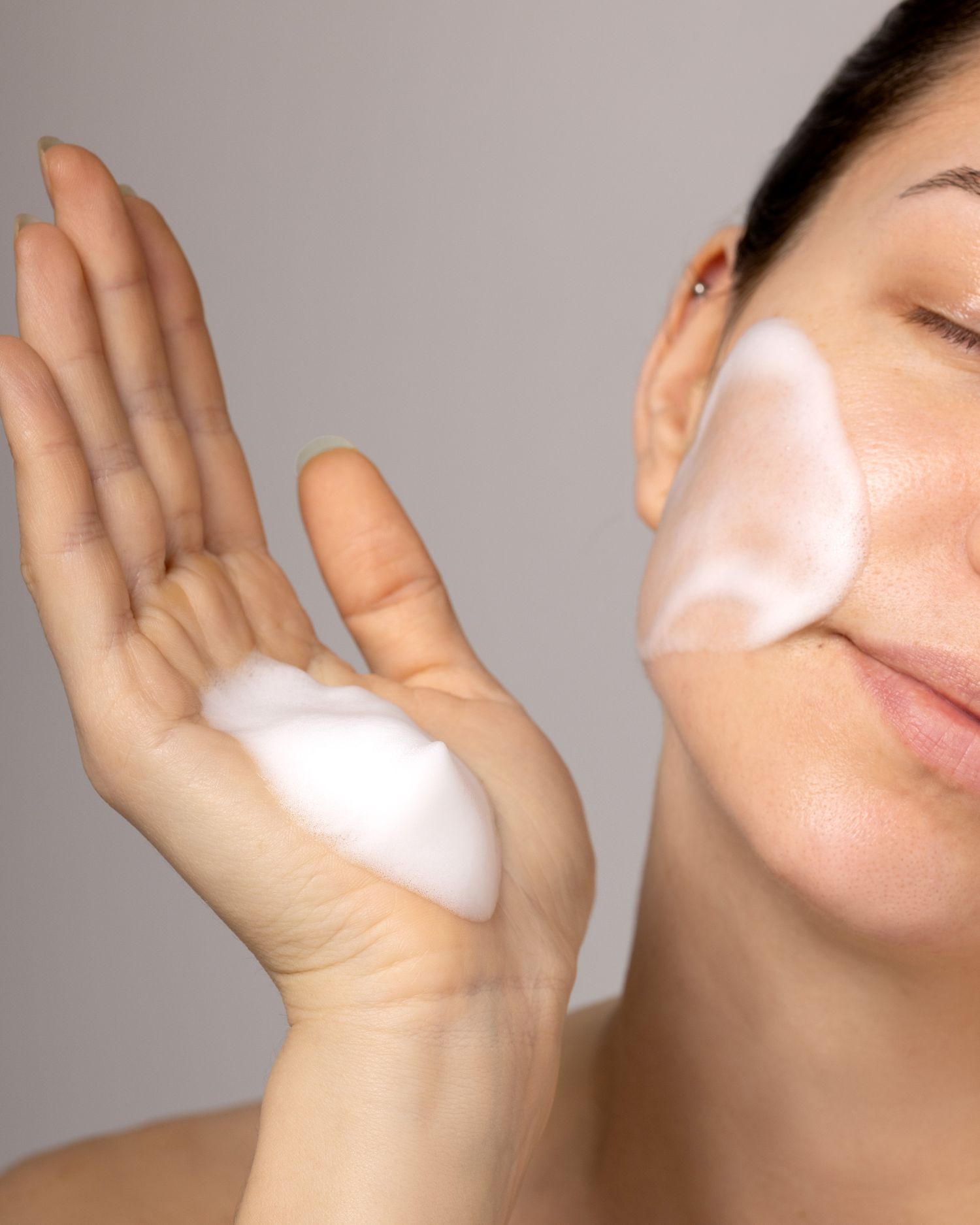 Péče o citlivou pleť: proč méně znamená více