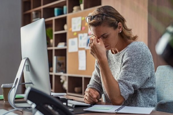 Lepidolit: A belső béke és spirituális fejlődés ásványa