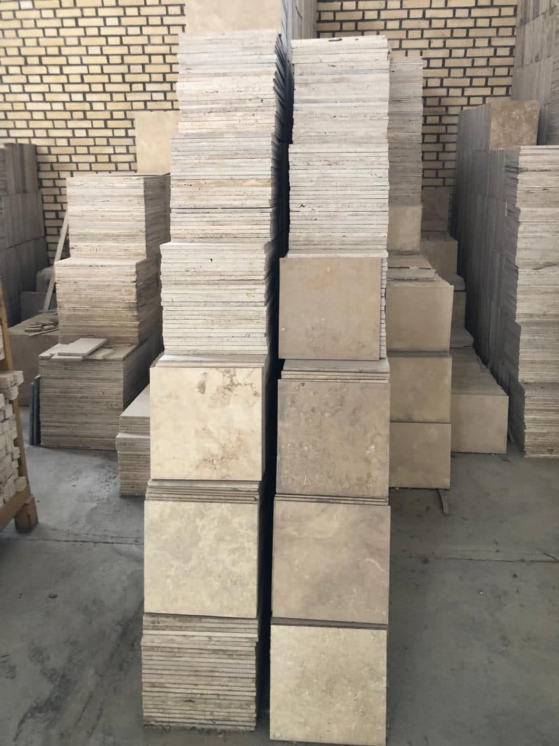 prírodný travertín obklad reálny materiál sklad