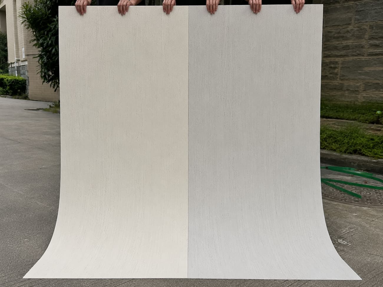 Travertínové MCM panely Light Beige Travertine FS-104 a Grey Travertine FS-105