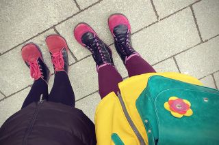 🔴🟣Když jdete na kafe s...🟣🔴 ...kámoškou, která rozumí vašim kreativním výbuchům a hlavě přeplněné nápady😍 Protože sama...