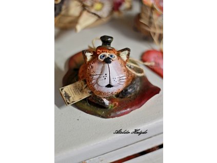 Kočka na listu-keram.figurka