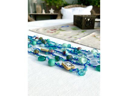 Kurz háčkovaný náhrdelník