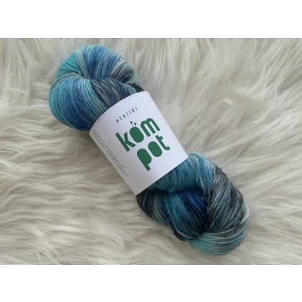 Ručně barvená ponožková příze – Vesmírně modrá