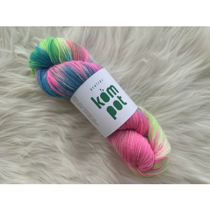 Ručně barvená ponožková příze – Dítě devadesátek