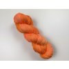 Ručně barvená ponožková příze –  Oranžový neon