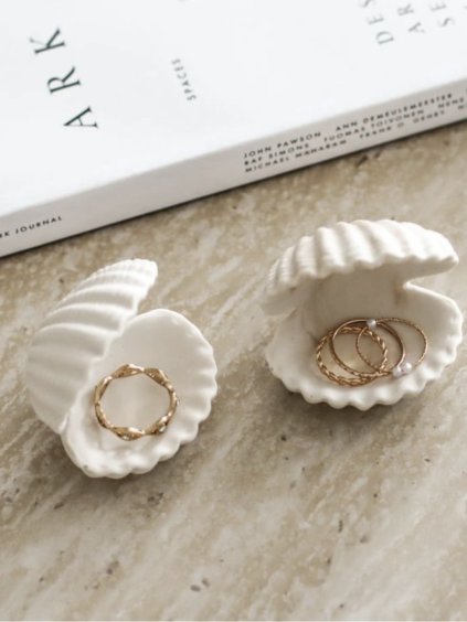 MINIMALISTICKÁ MISTIČKA SEA SHELL