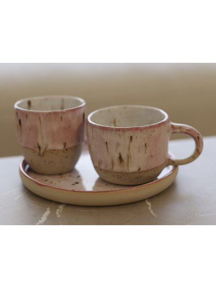 HRNÍČEK S UCHEM ČERVÁNKY