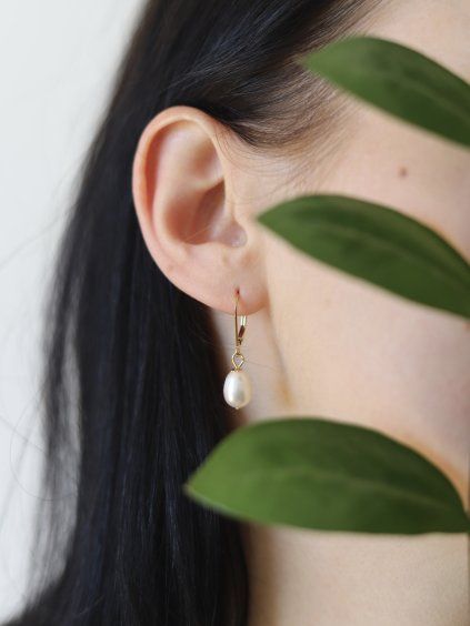 UZAVÍRACÍ NÁUŠNICE