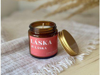 Višně v čokoládě  – sladká hřejivá vonná svíčka