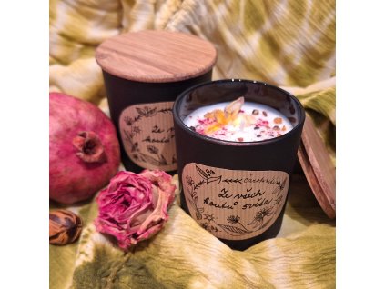 ZE VŠECH KOUTŮ SVĚTA