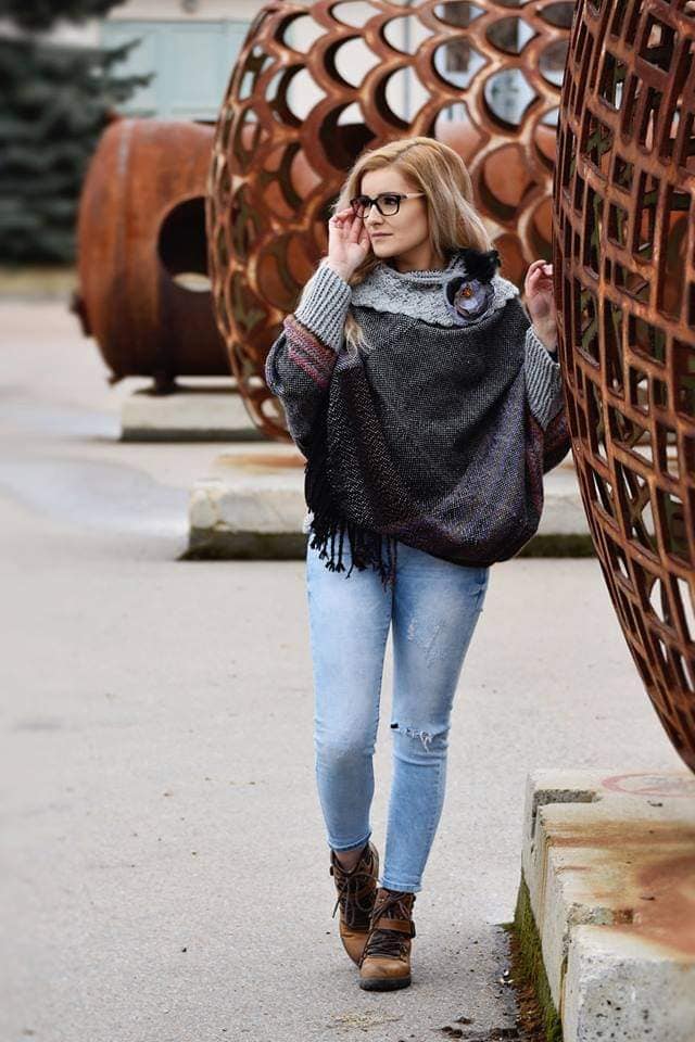 Tradiční ruční práce.